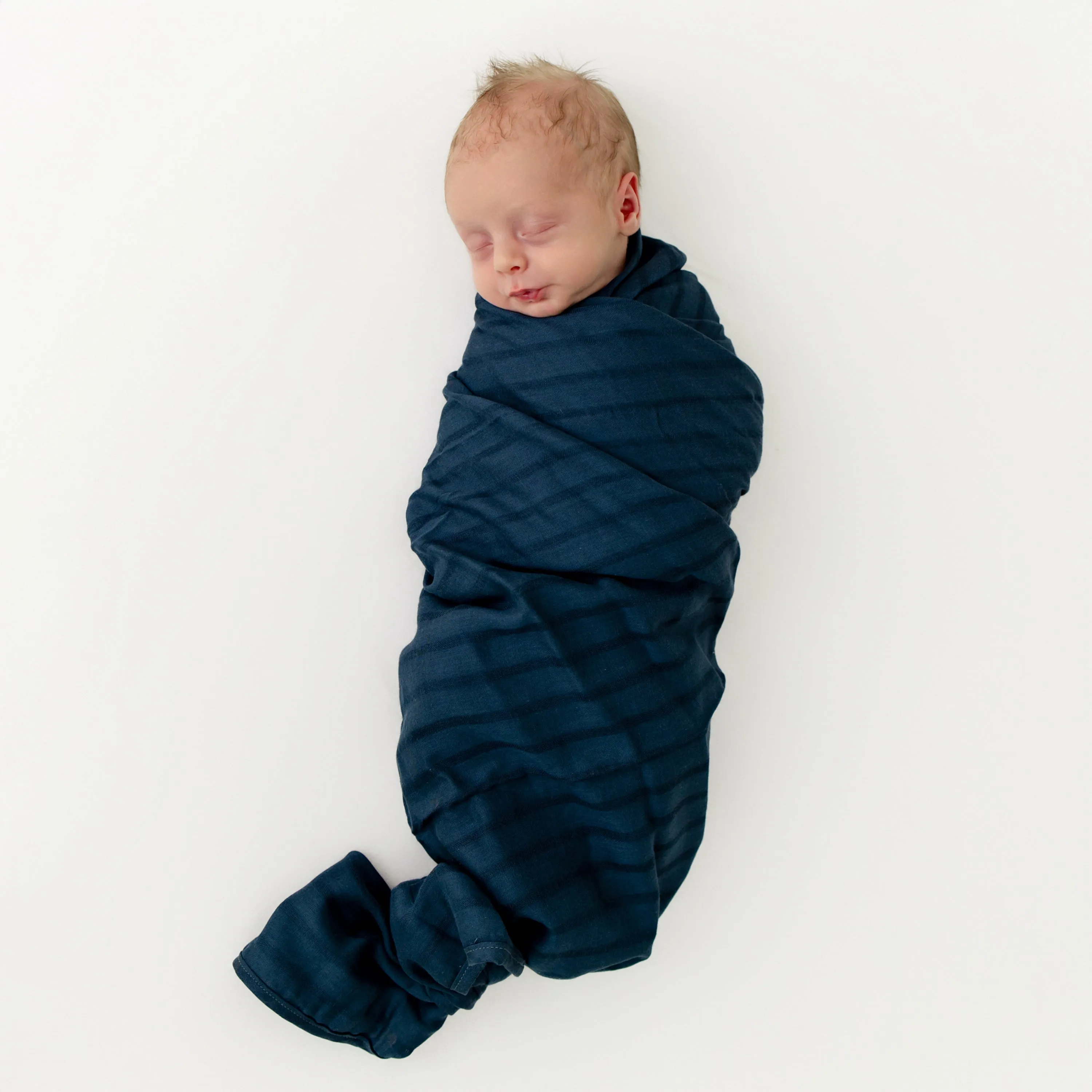 Bamboo Muslin Swaddle Blanket in Oxford