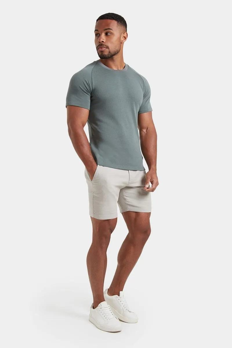 Knit Look T-Shirt in Khaki Grey
