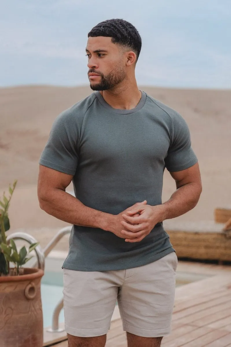 Knit Look T-Shirt in Khaki Grey