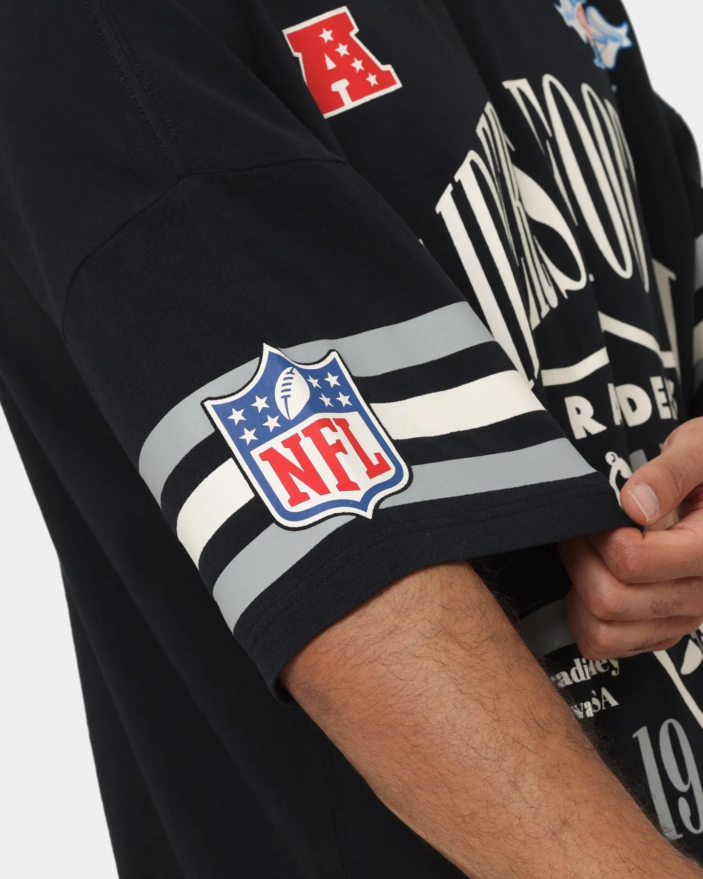 Majestic Athletic Las Vegas Raiders Champion Arch Stripe Oversized T-Shirt Faded Black